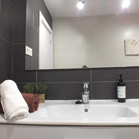Confortable Completo Ideal Famila Parejas Trabajo * بلباو