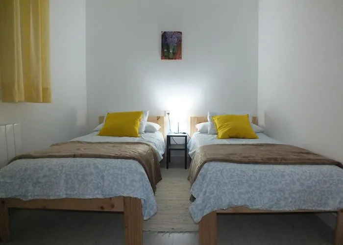 Confortable Completo Ideal Famila Parejas Trabajo