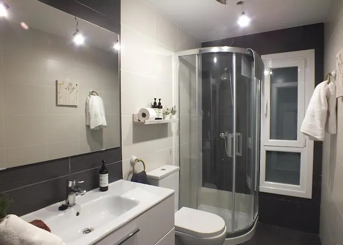 Confortable Completo Ideal Famila Parejas Trabajo Μπιλμπάο